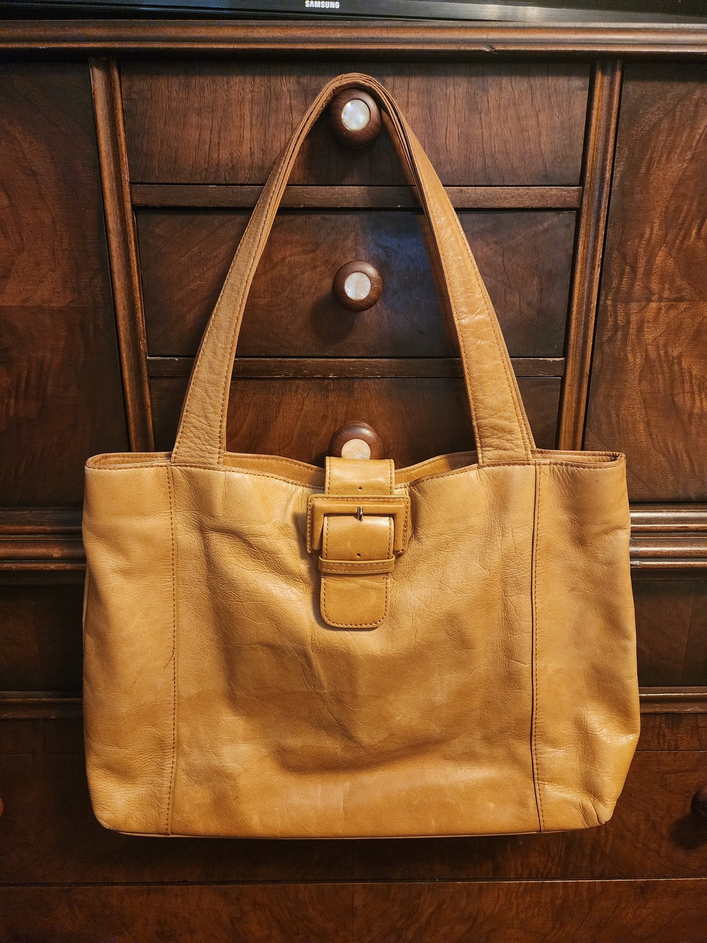 HOBO Intl. Tote Bag